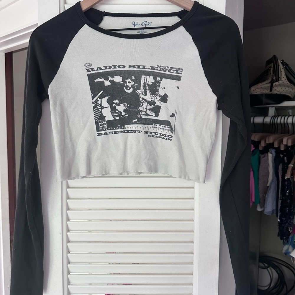 Brandy Melville White Graphic Crop Top